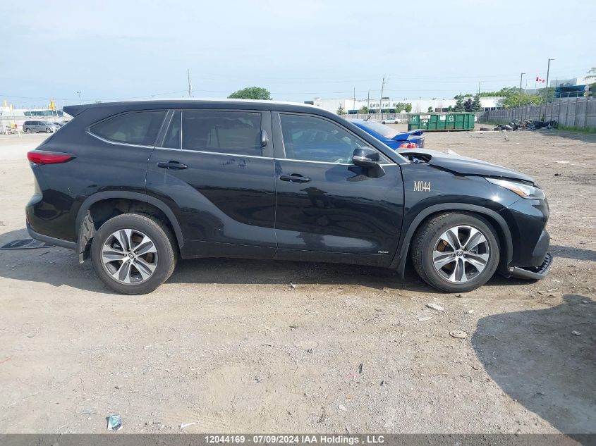 2023 Toyota Highlander Hybrid Xle/Hybrid Bronze Edition VIN: 5TDKBRCH3PS106460 Lot: 12044169