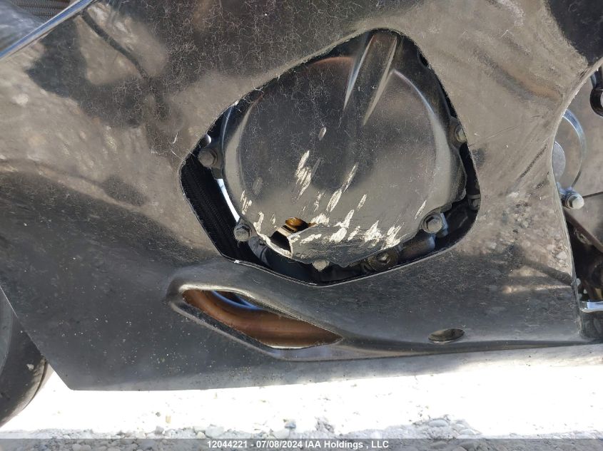 2005 Suzuki Gsx-R600 K VIN: JS1GN7CA052101414 Lot: 12044221