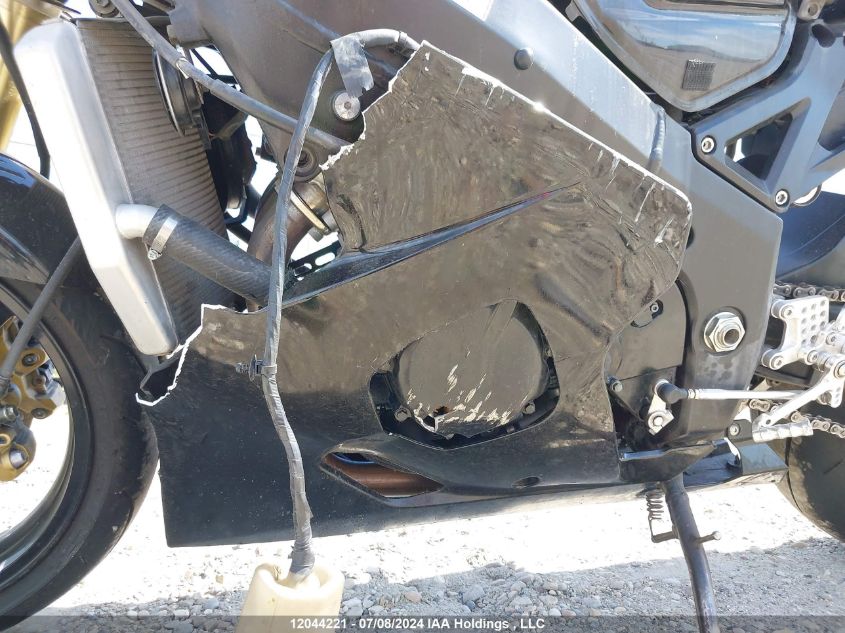 2005 Suzuki Gsx-R600 K VIN: JS1GN7CA052101414 Lot: 12044221