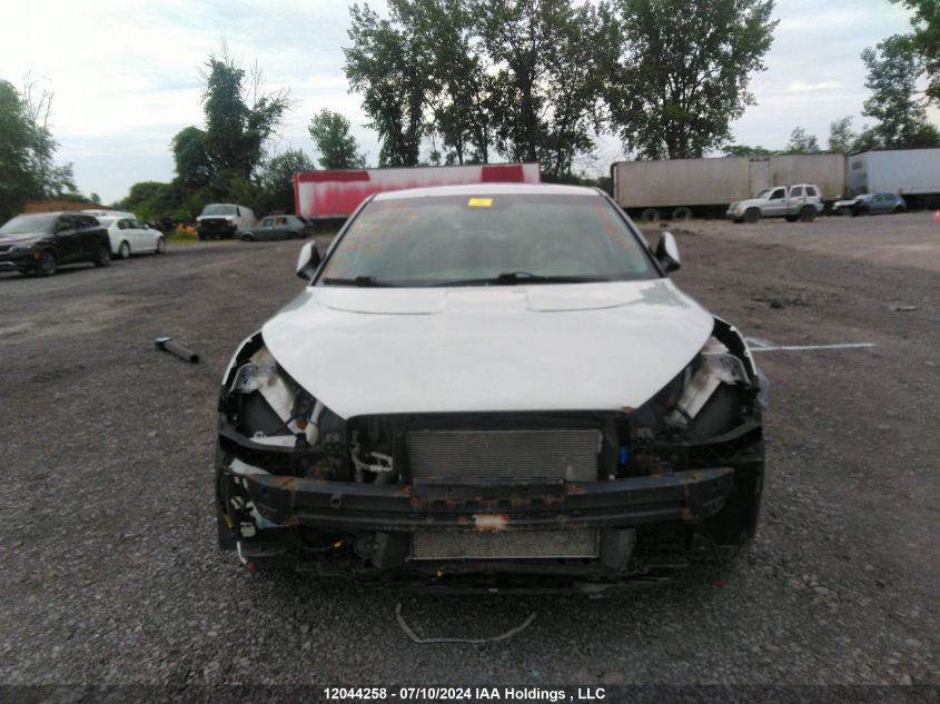 2014 Hyundai Veloster VIN: KMHTC6AD1EU206951 Lot: 12044258