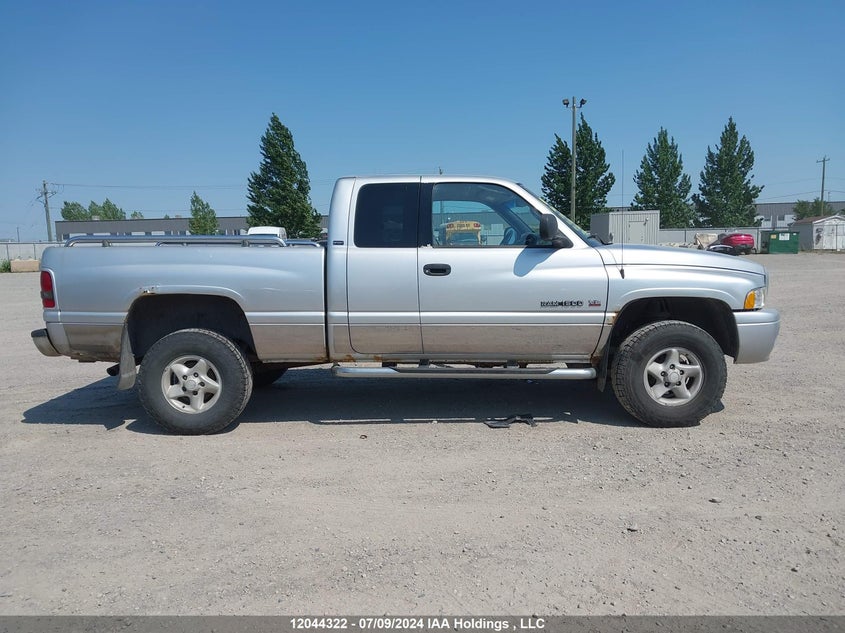 2001 Dodge Ram 1500 VIN: 1B7HF13Z61J520037 Lot: 12044322