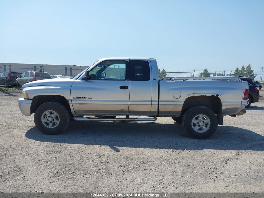 2001 Dodge Ram 1500 VIN: 1B7HF13Z61J520037 Lot: 12044322