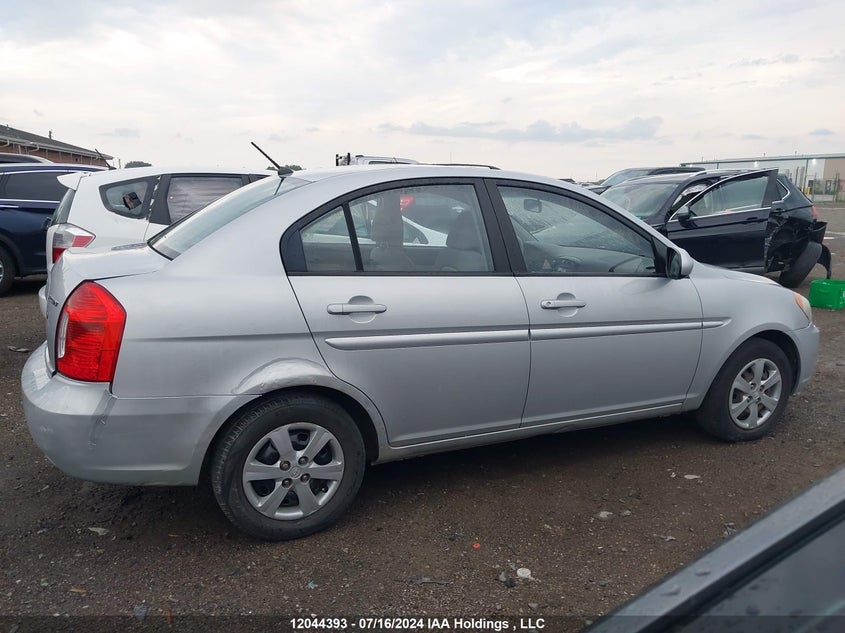 2010 Hyundai Accent Gl VIN: KMHCN4BC1AU394031 Lot: 12044393