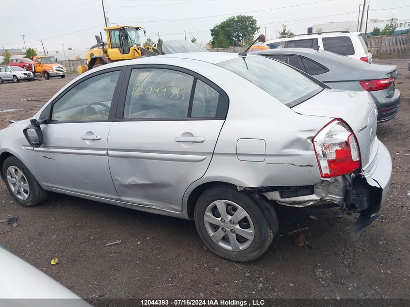 2010 Hyundai Accent Gl VIN: KMHCN4BC1AU394031 Lot: 12044393