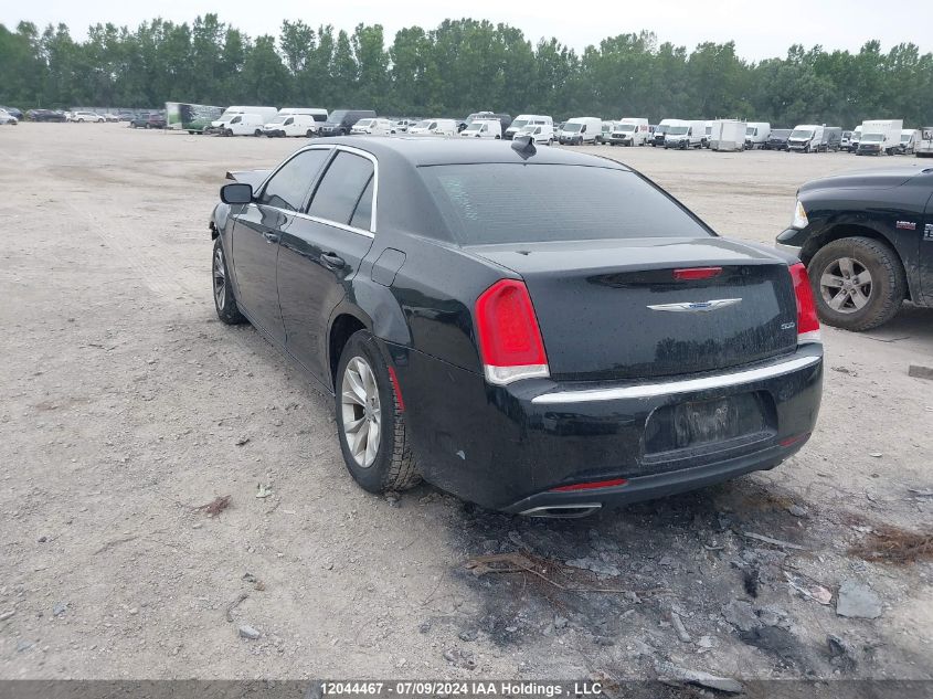 2C3CCAAG7JH277798 2018 Chrysler 300 Touring