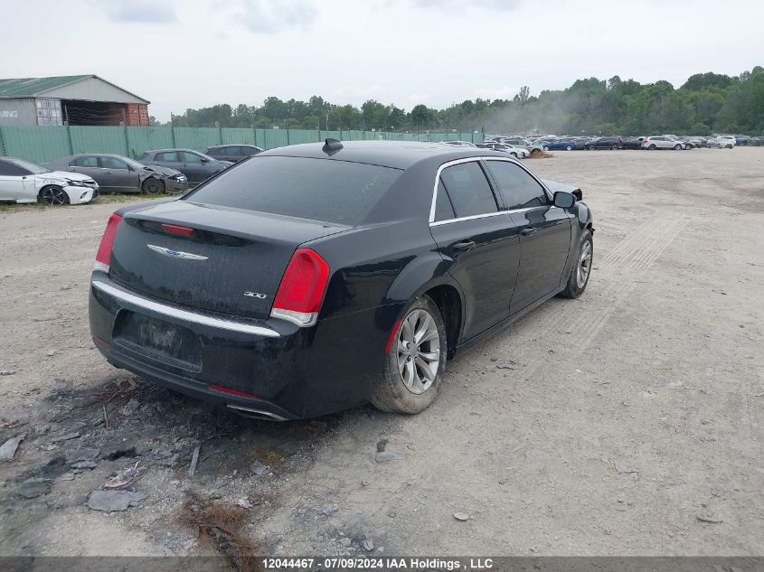 2C3CCAAG7JH277798 2018 Chrysler 300 Touring