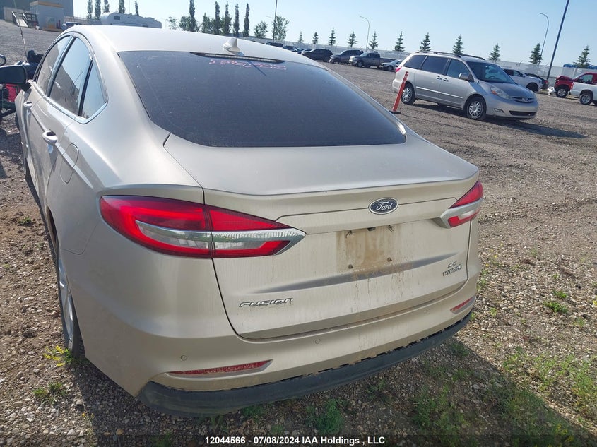 2019 Ford Fusion Se VIN: 3FA6P0LU4KR145975 Lot: 12044566
