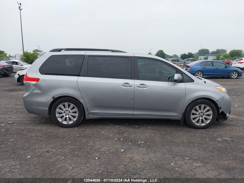 2011 Toyota Sienna Xle/Limited VIN: 5TDYK3DC6BS002435 Lot: 12044650