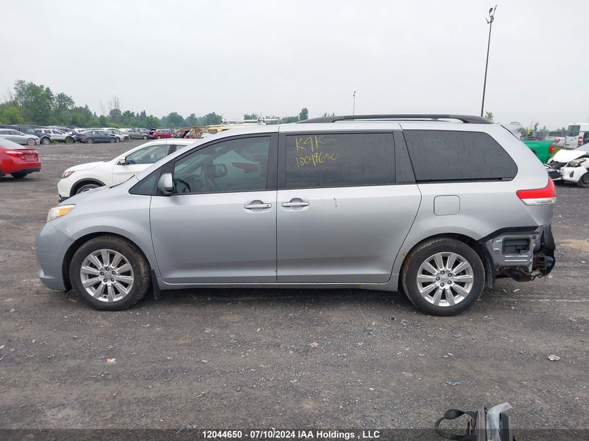 2011 Toyota Sienna Xle/Limited VIN: 5TDYK3DC6BS002435 Lot: 12044650
