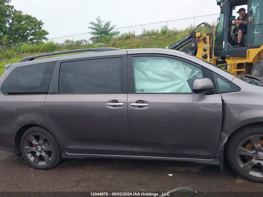 2015 Toyota Sienna Sport VIN: 5TDXK3DC2FS638805 Lot: 12044970