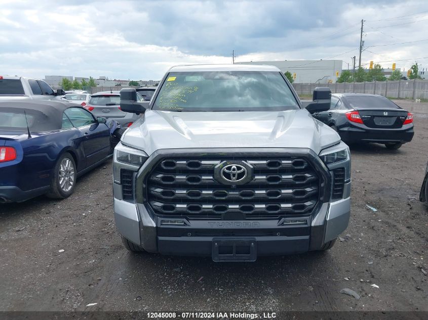 2022 Toyota Tundra Crewmax Platinum/Crewmax 1794 VIN: 5TFNA5DBXNX012571 Lot: 12045008