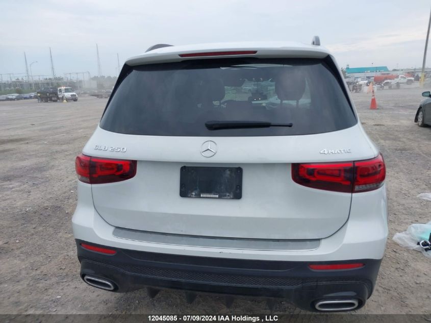 W1N4M4HB4MW152569 2021 Mercedes-Benz Glb