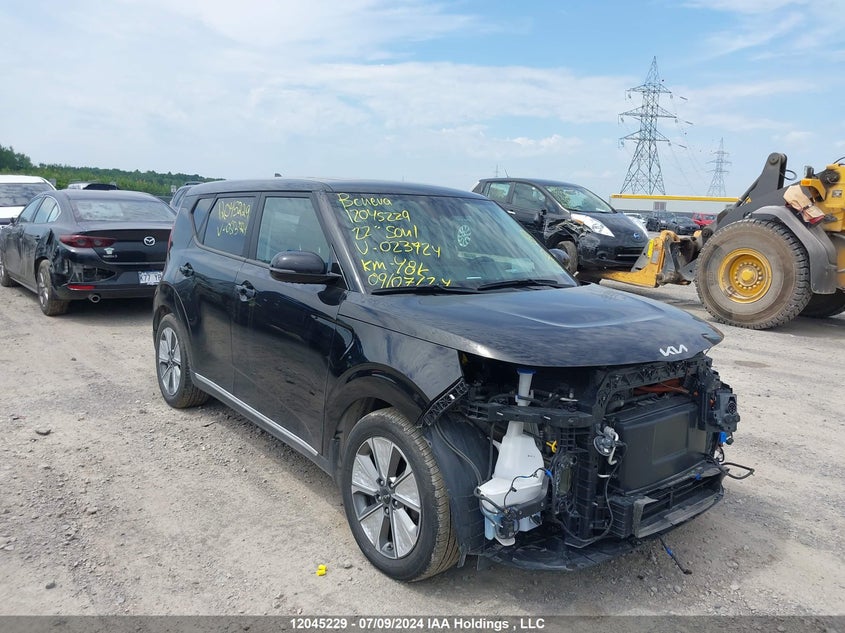 KNDJ33A18N7023724 KIA SOUL EV Photo 1