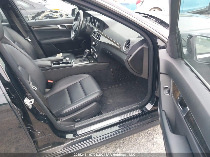 2012 Mercedes-Benz C 300 4Matic VIN: WDDGF8BB2CF860256 Lot: 12045249