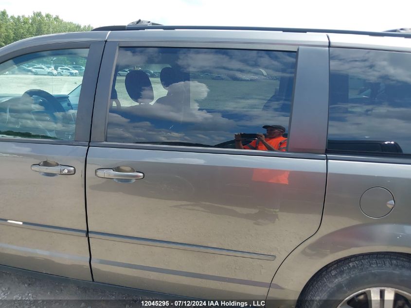 2010 Dodge Grand Caravan Se VIN: 2D4RN4DE1AR257989 Lot: 12045295