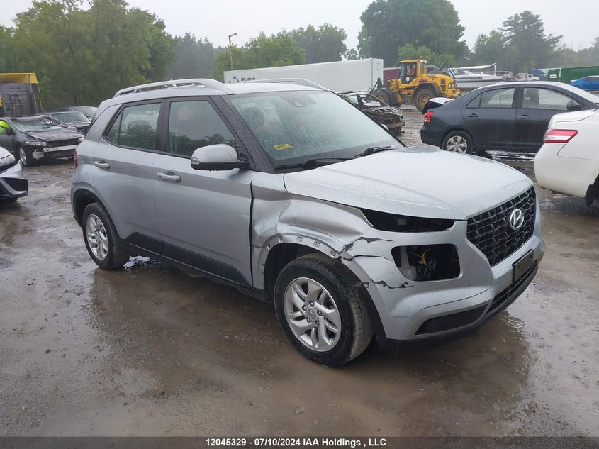2022 Hyundai Venue Preferred VIN: KMHRC8A32NU167980 Lot: 12045329