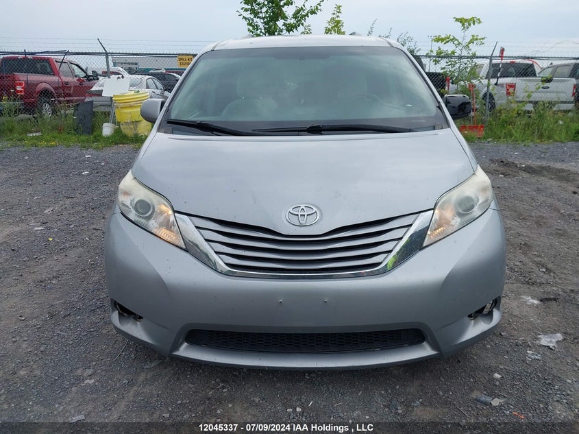 2015 Toyota Sienna Le VIN: 5TDKK3DC1FS581460 Lot: 12045337