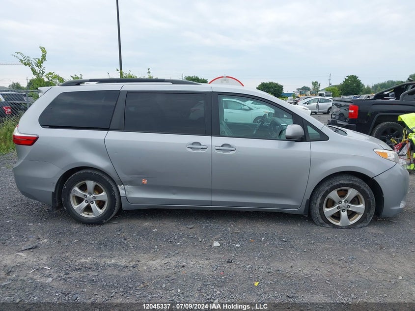 2015 Toyota Sienna Le VIN: 5TDKK3DC1FS581460 Lot: 12045337