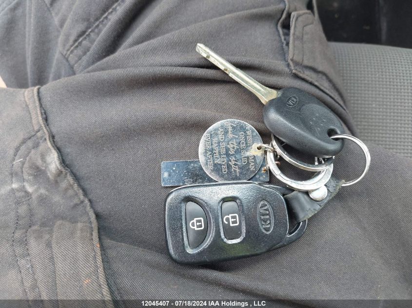 2010 Kia Soul VIN: KNDJT2A23A7061875 Lot: 12045407