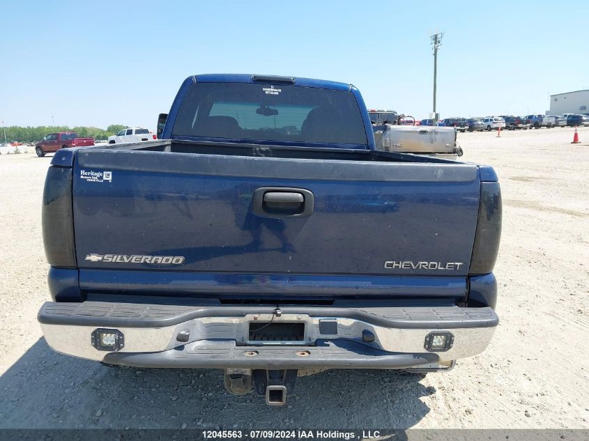 2002 Chevrolet Silverado K2500 Heavy Duty VIN: 1GCHK29182E281894 Lot: 12045563