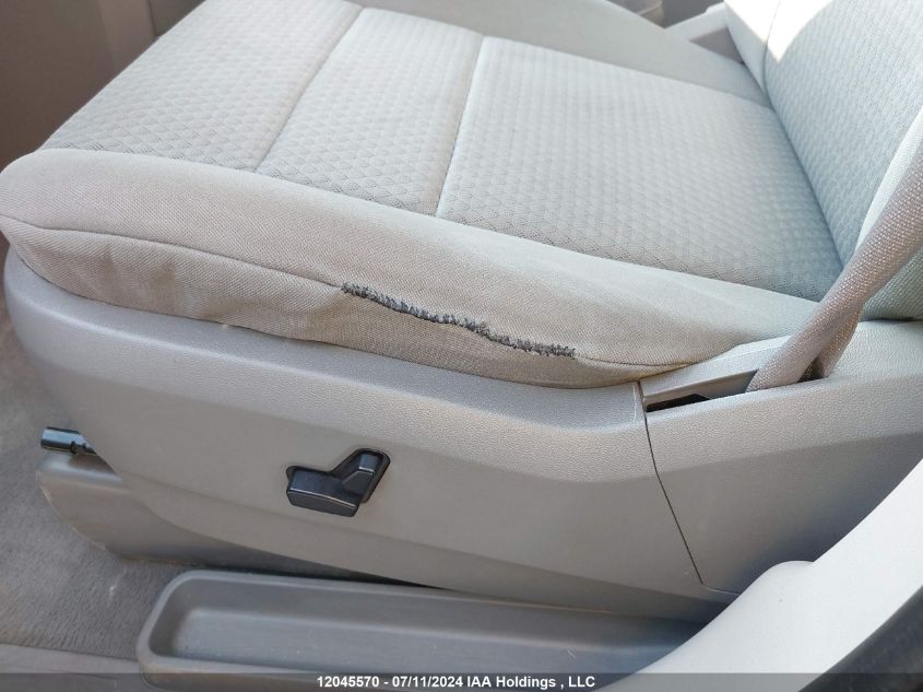 2010 Dodge Grand Caravan Se VIN: 2D4RN4DX0AR241977 Lot: 12045570