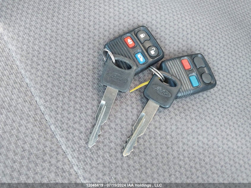 1999 Ford Taurus Se VIN: 1FAFP58UXXG156273 Lot: 12045619