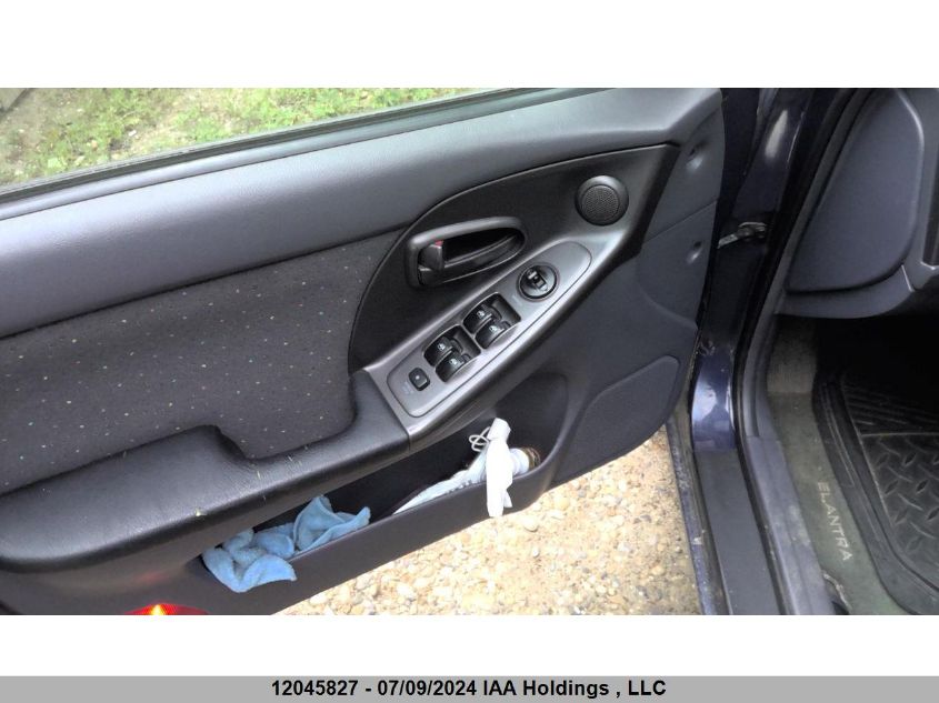 2002 Hyundai Elantra VIN: KMHDN55D82U067819 Lot: 12045827