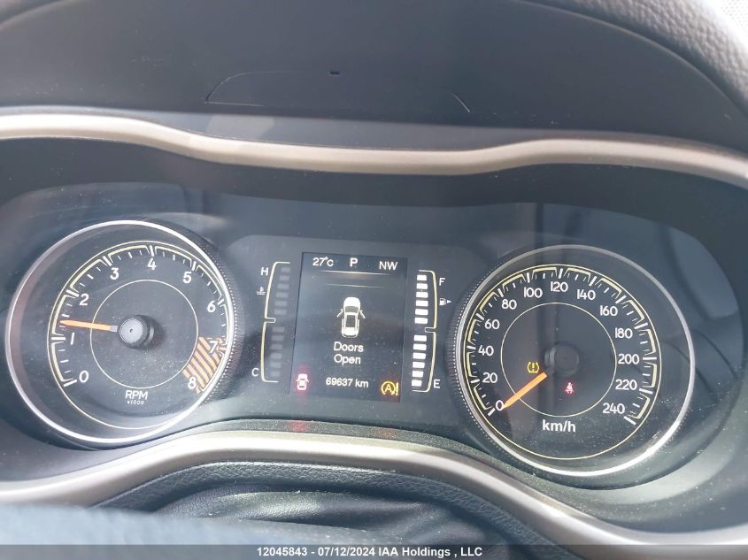 2015 Jeep Cherokee Sport VIN: 1C4PJMAS1FW618453 Lot: 12045843