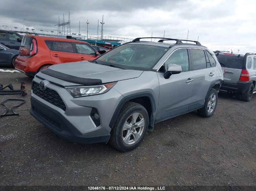 2020 Toyota Rav4 Xle VIN: 2T3R1RFVXLW104801 Lot: 12046176