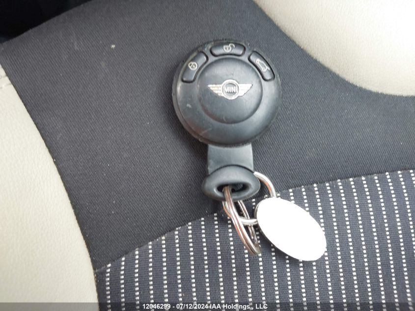 2009 Mini Cooper VIN: WMWMR33589TU95606 Lot: 12046299