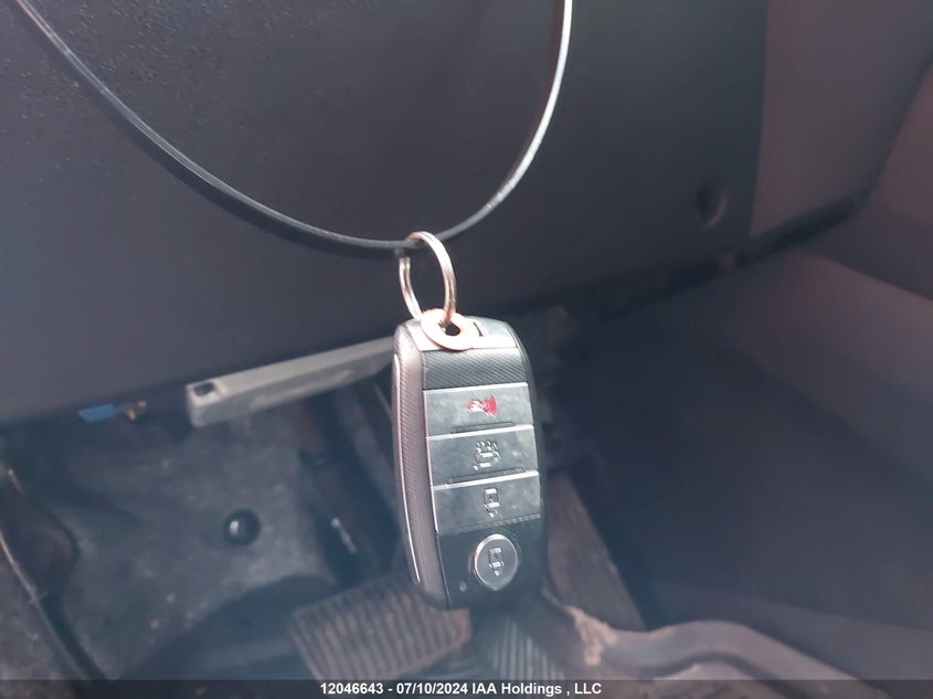 2017 Kia Sorento VIN: 5XYPGDA58HG210072 Lot: 12046643