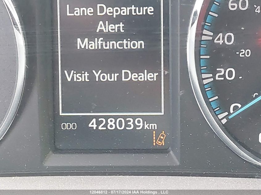 2017 Toyota Rav4 Hybrid VIN: JTMRJREVXHD063477 Lot: 12046812