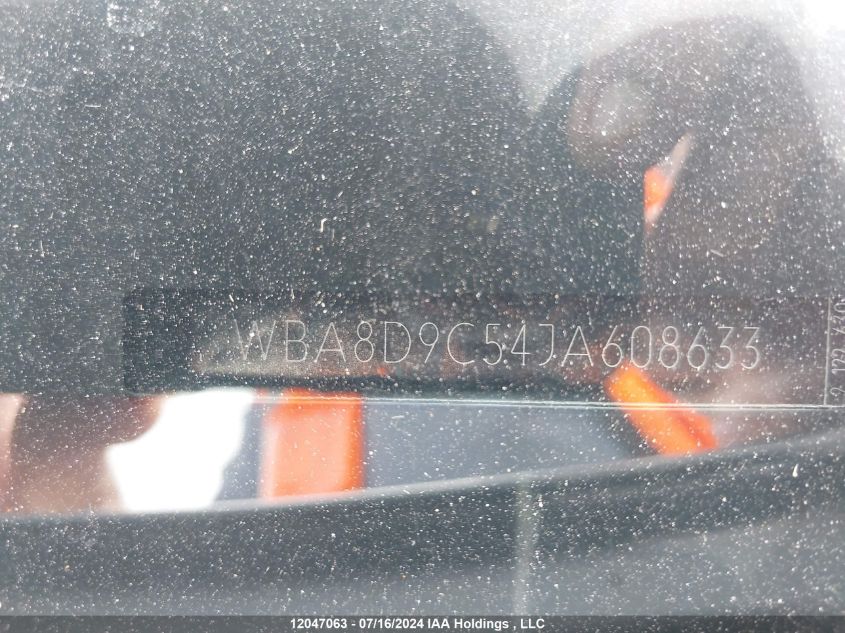 2018 BMW 3 Series VIN: WBA8D9C54JA608633 Lot: 12047063