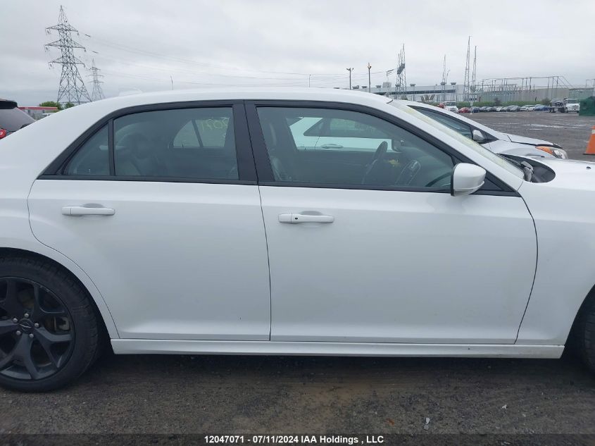 2022 Chrysler 300 Touring L VIN: 2C3CCADG7NH236492 Lot: 12047071