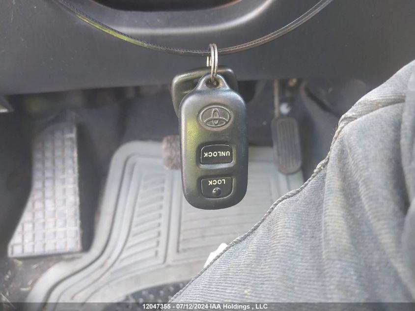 2004 Toyota Corolla Ce/Le/S VIN: 2T1BR32E74C794564 Lot: 12047355