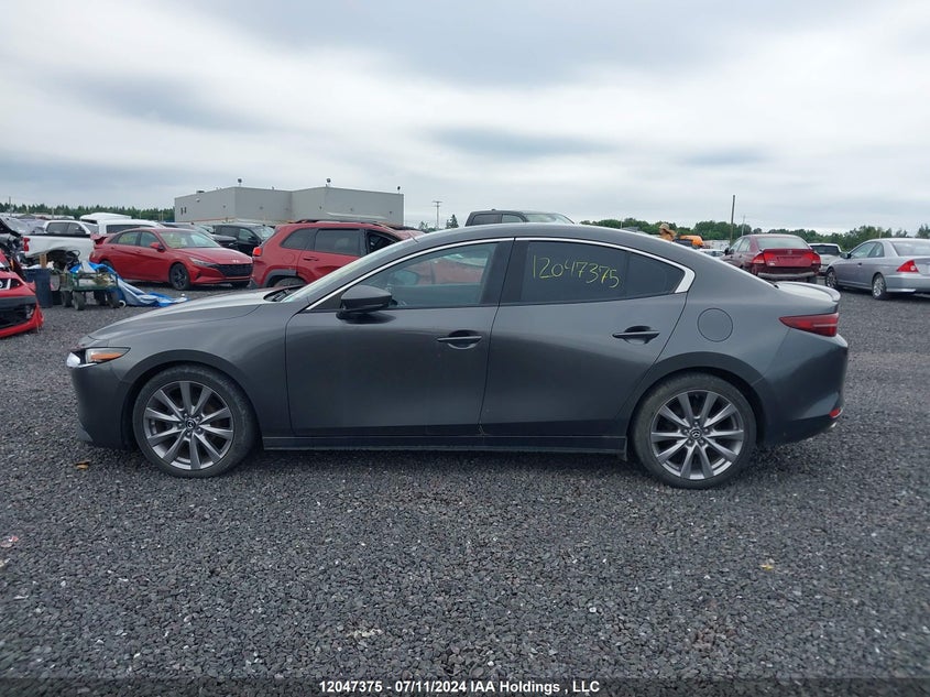 2019 Mazda 3 Preferred VIN: JM1BPADM2K1102405 Lot: 12047375