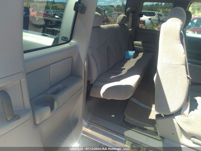 2000 GMC New Sierra 1500 VIN: 2GTEC19T3Y1283722 Lot: 12047524