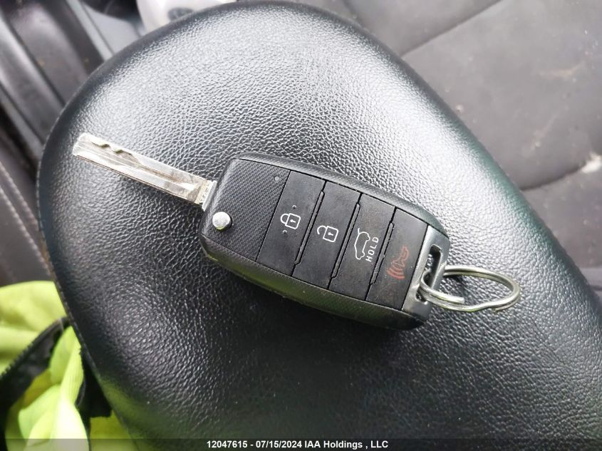 2017 Kia Soul VIN: KNDJN2A22H7877481 Lot: 12047615