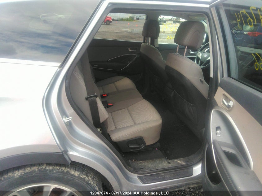 2017 Hyundai Santa Fe Se VIN: KM8SM4HFXHU236166 Lot: 12047674