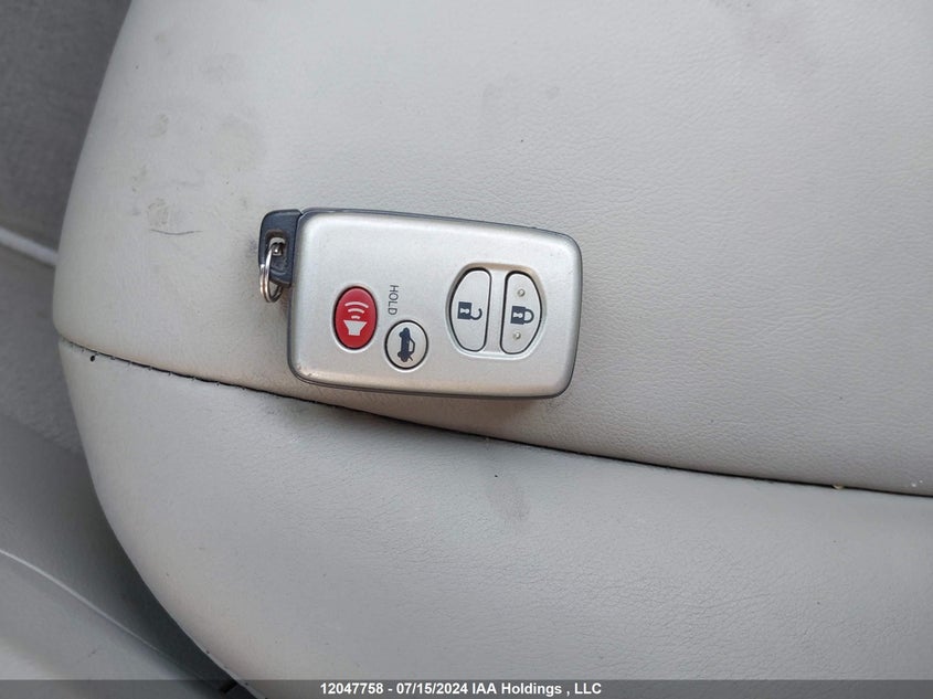 2010 Toyota Camry Hybrid VIN: 4T1BB3EK7AU112217 Lot: 12047758