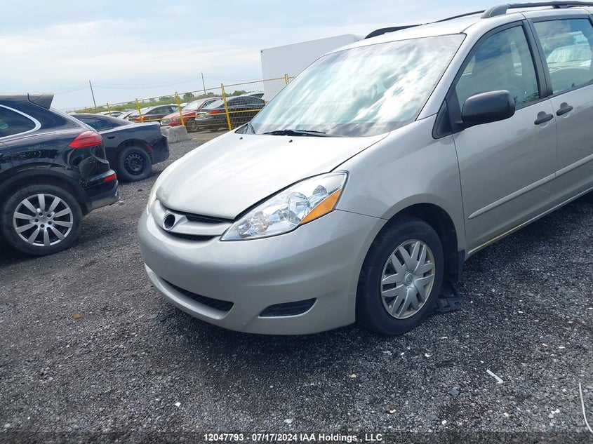 2008 Toyota Sienna Ce VIN: 5TDZK29C78S186672 Lot: 12047793