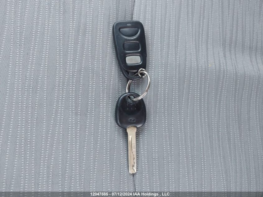 2015 Hyundai Accent Gl VIN: KMHCT4AE7FU913552 Lot: 12047885