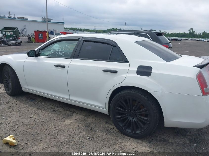 2014 Chrysler 300 S VIN: 2C3CCABG2EH152440 Lot: 12048039