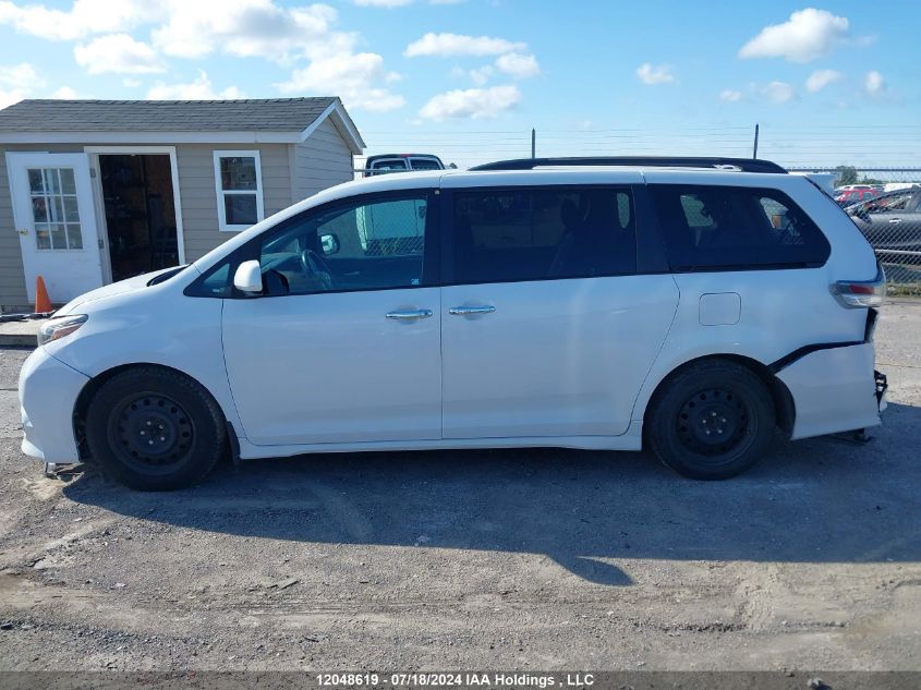 2016 Toyota Sienna Se VIN: 5TDXK3DCXGS761821 Lot: 12048619