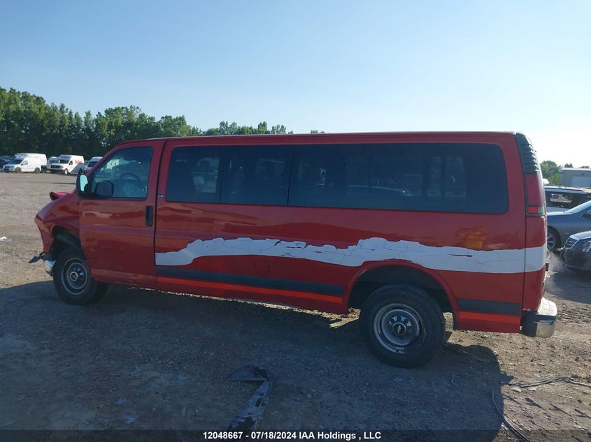 2002 Chevrolet Express Passenger VIN: 1GAGG29R521178631 Lot: 12048667