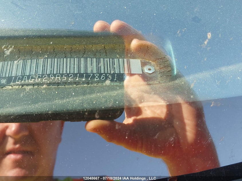 2002 Chevrolet Express Passenger VIN: 1GAGG29R521178631 Lot: 12048667