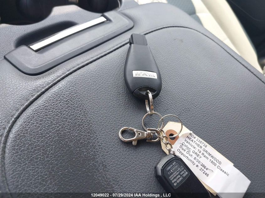 2019 Ram 1500 Classic Tradesman VIN: 1C6RR7KT7KS615169 Lot: 12049022