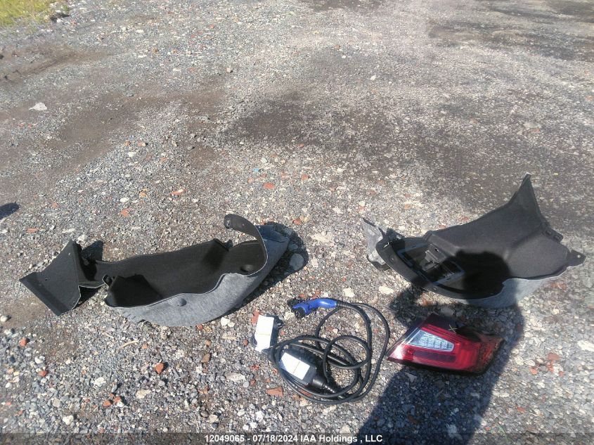 2020 Honda Clarity VIN: JHMZC5F13LC800627 Lot: 12049065