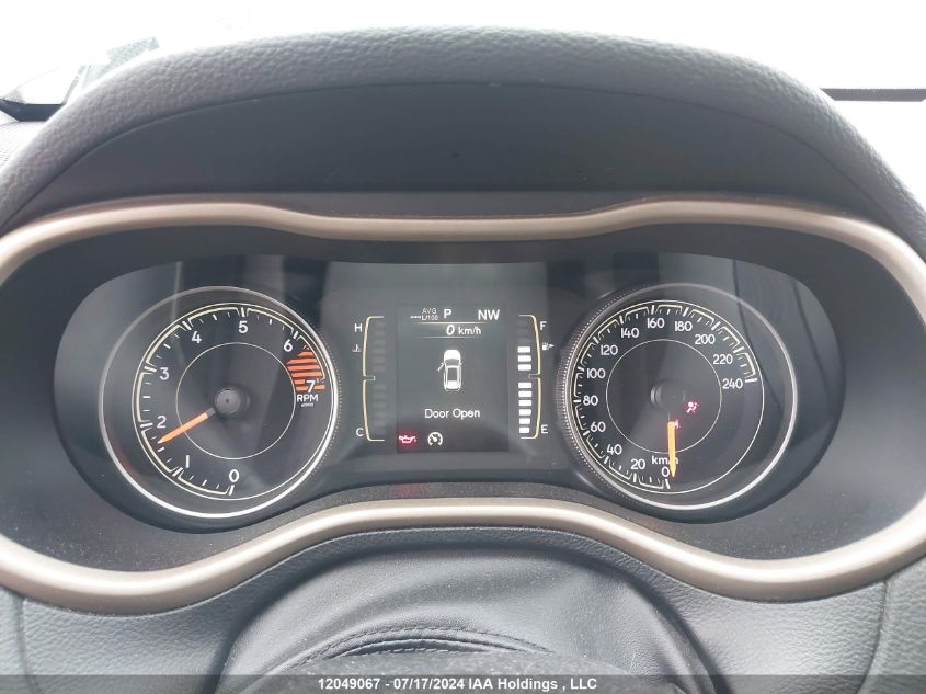 2017 Jeep Cherokee Latitude VIN: 1C4PJLCB4HW619462 Lot: 12049067