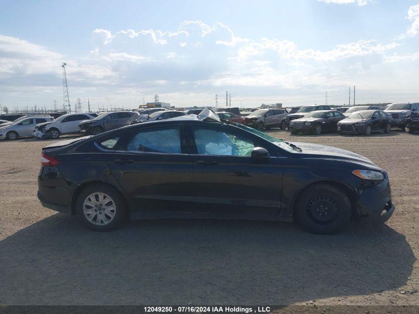 2013 Ford Fusion S VIN: 3FA6P0G72DR294053 Lot: 12049250